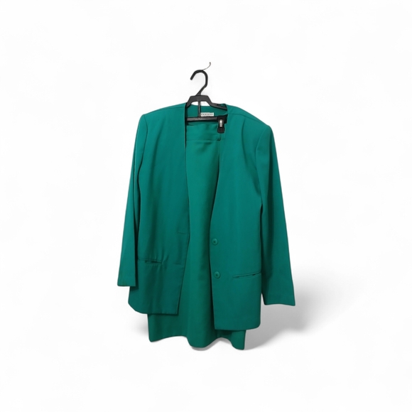 Christy Girl Vibrant Green Apparel - Picture 6 of 12